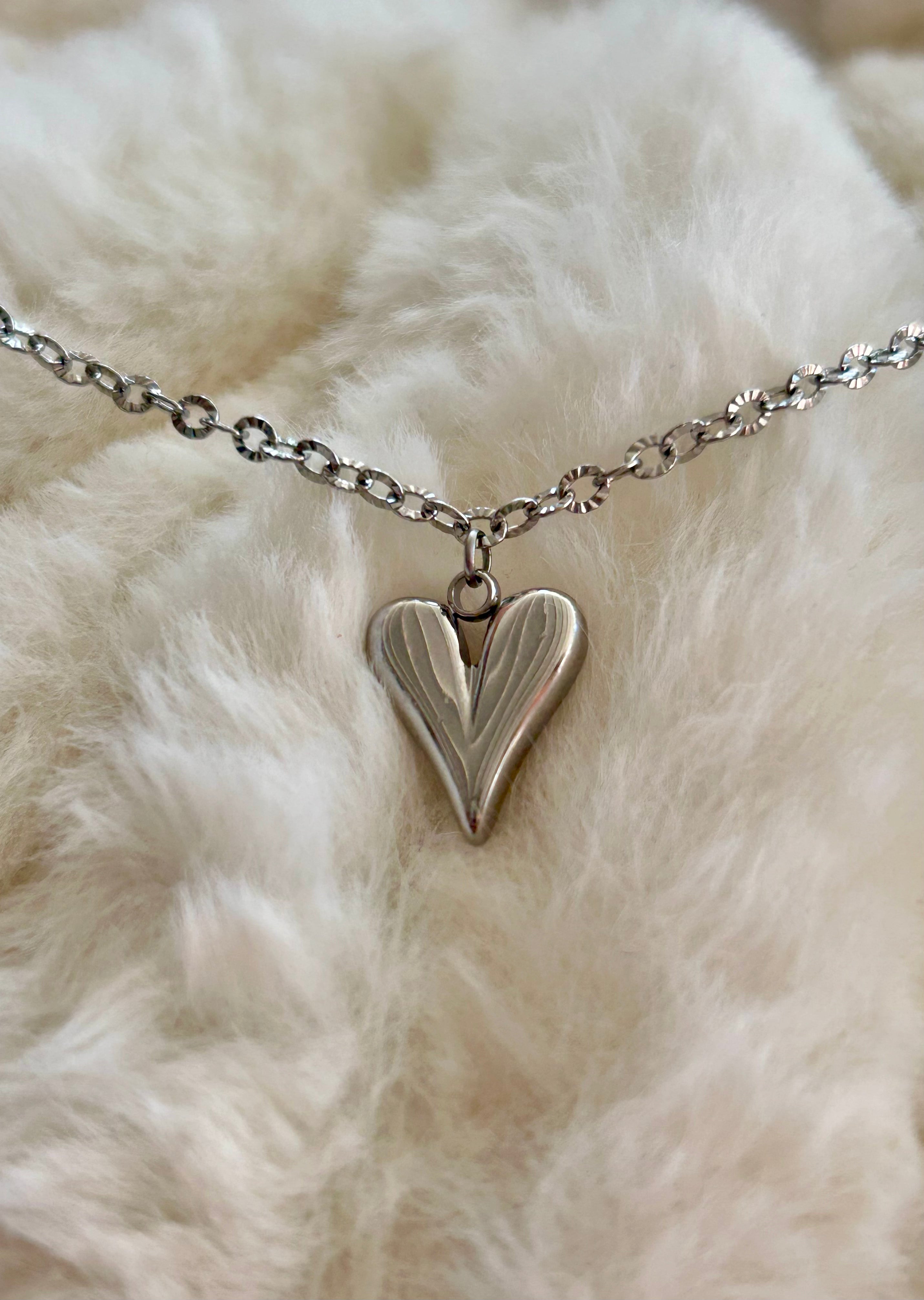 Collier Samantha